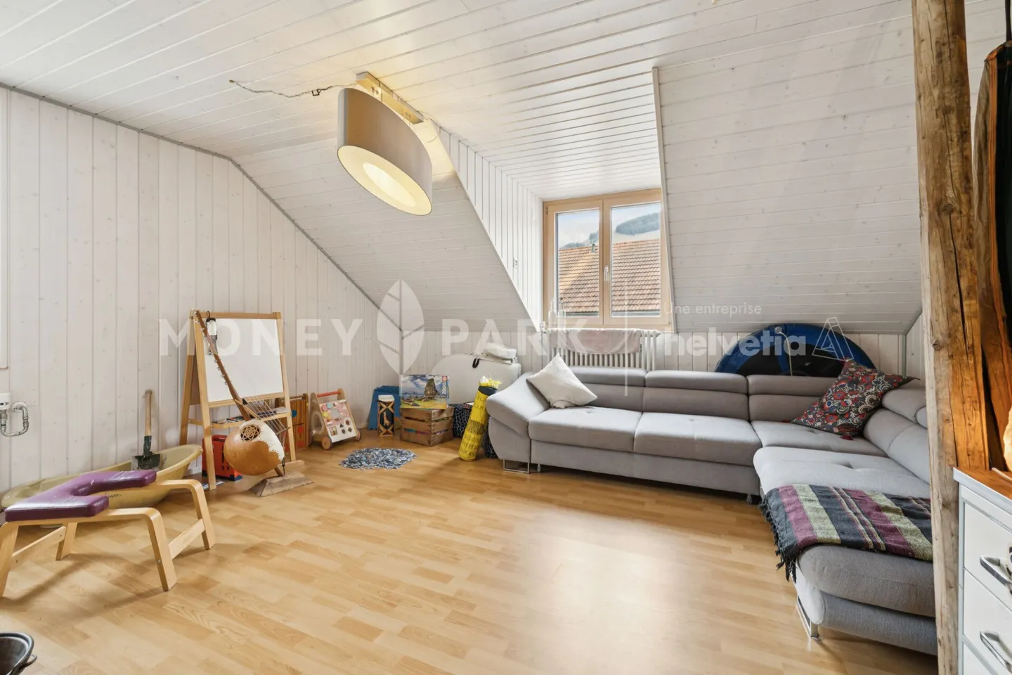 Appartement de deux pièces et demie au dernier étage - Photo 4 sur 8