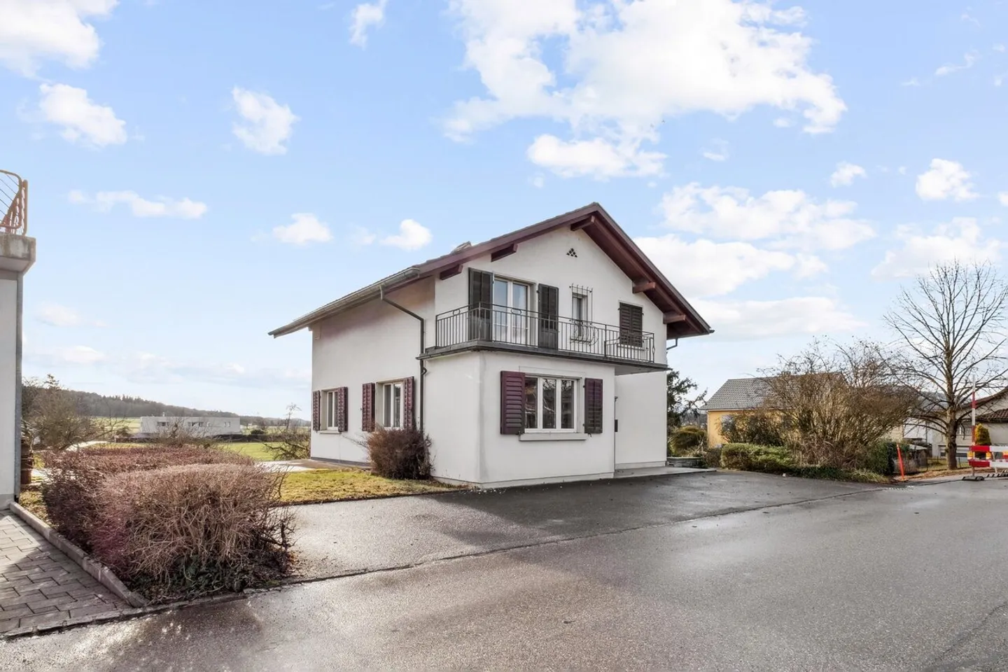 Maison individuelle, ensoleillée à réaménager - Photo 1 sur 8
