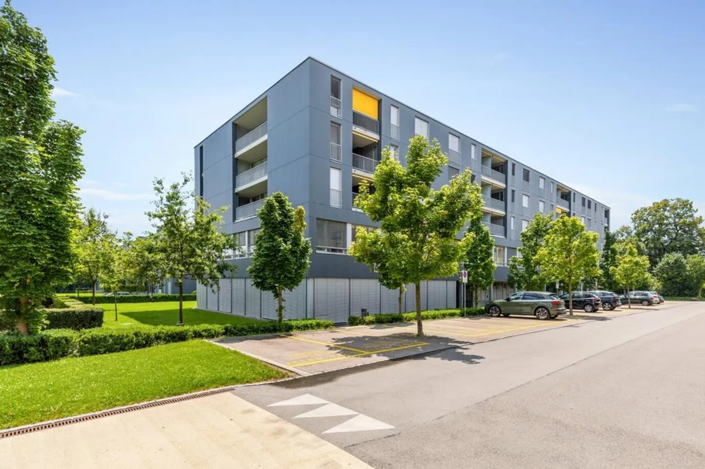 TRETEN SIE EINEN VIELFÄLTIGEN UND GUT ETABLIERTEN MEDIZINISCHEN POL - Foto 1 von 1