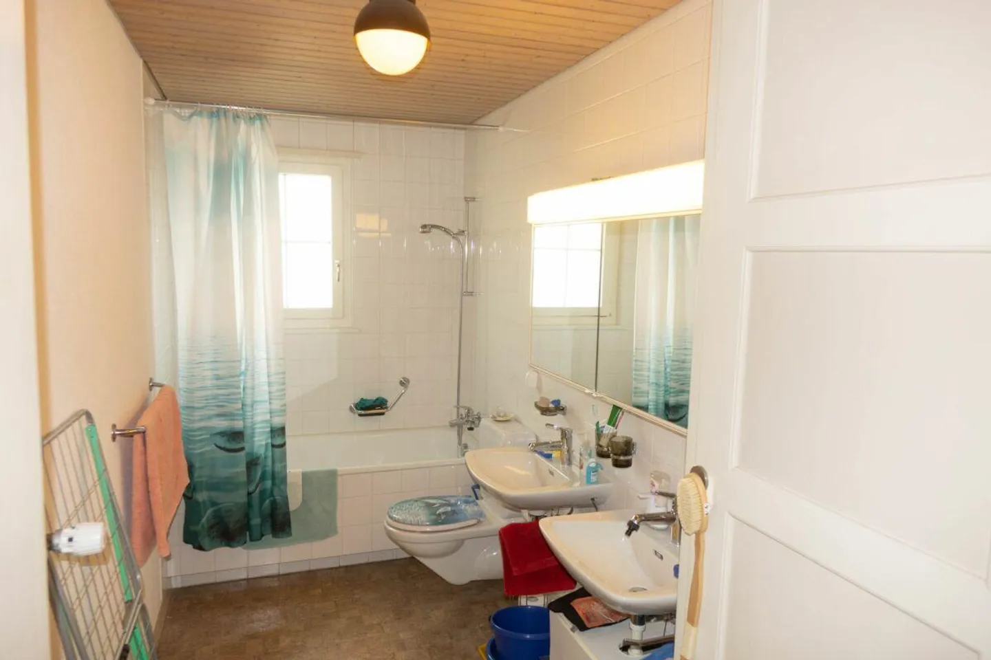 Luminoso appartamento con ampia terrazza soleggiata - Foto 7 di 8