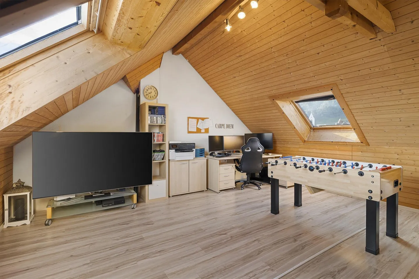 Oasis familiale bien entretenue avec beaucoup d'espace dans un emplacement central - Photo 7 sur 14