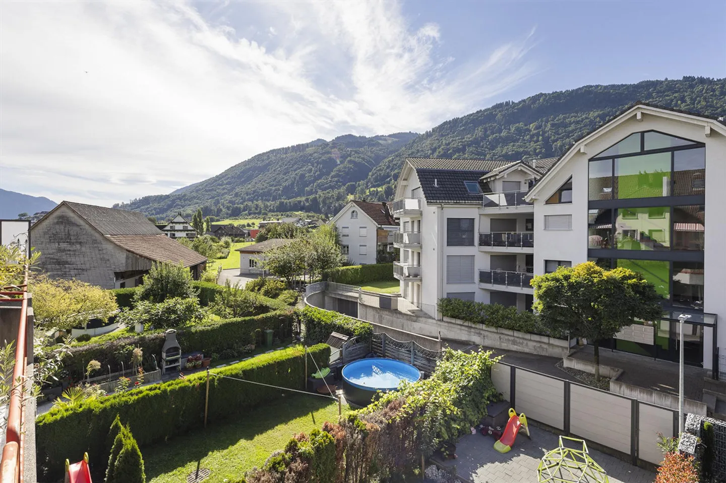 Oasis familiale bien entretenue avec beaucoup d'espace dans un emplacement central - Photo 12 sur 14