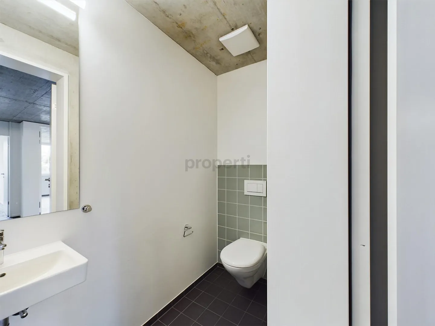 Appartement penthouse luxueux avec 3,5 pièces à Therwil, Canton BL - Photo 8 sur 12
