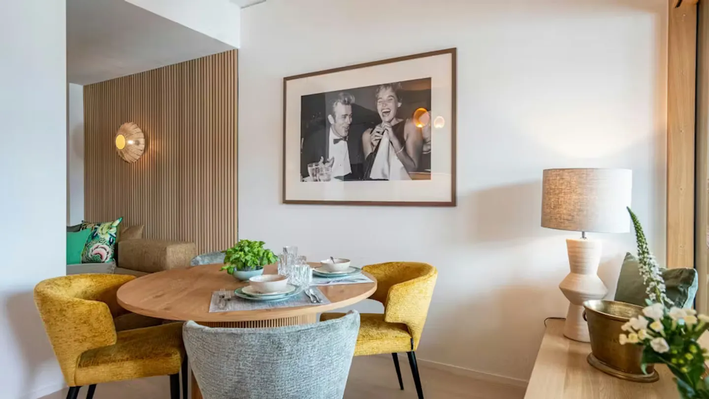 Charming Apartment in Zürich - Photo 3 of 10