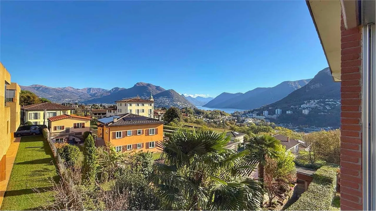 Beautiful penthouse duplex with lake view for sale - Photo 12 of 13