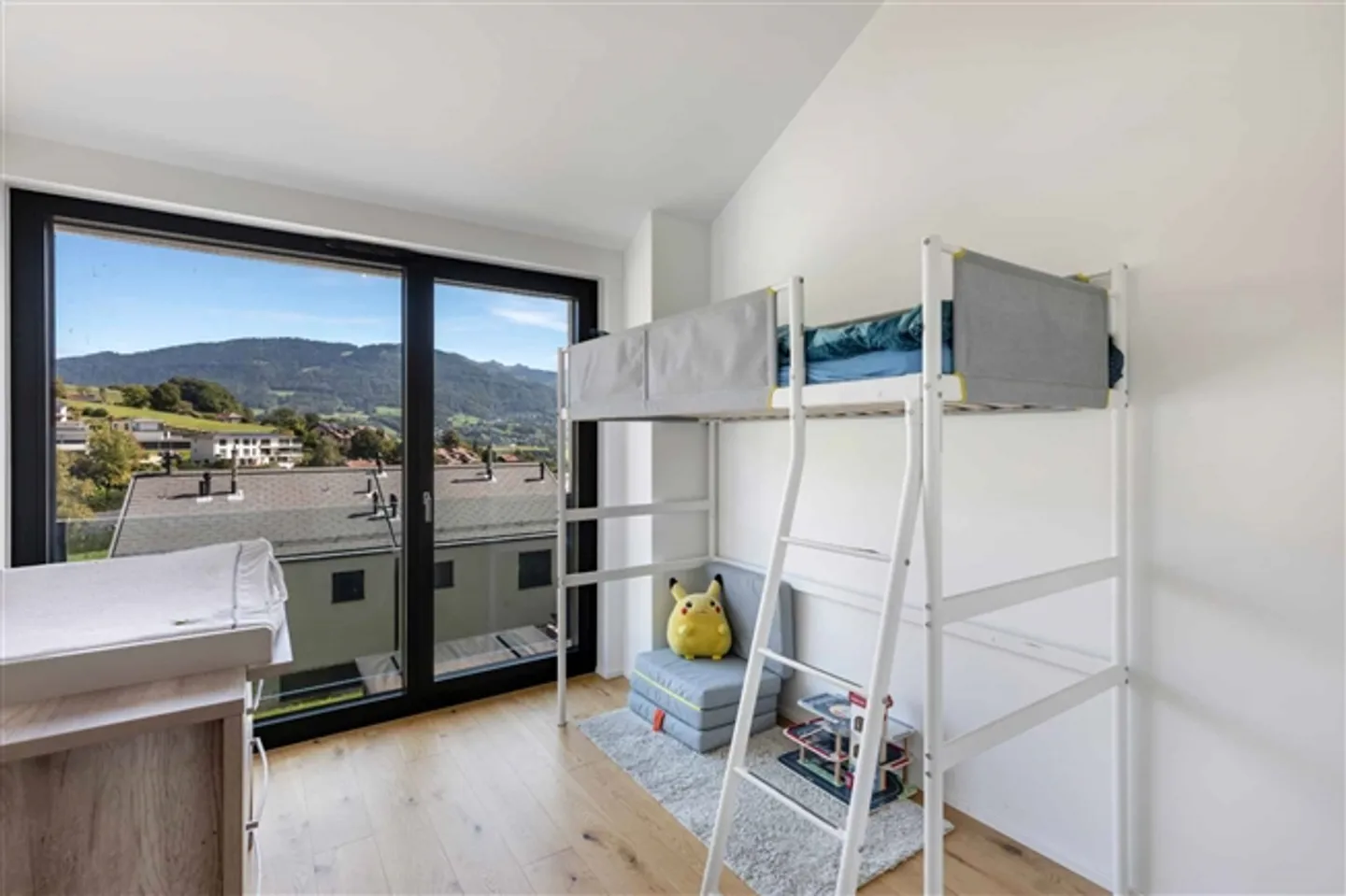 Luxusvilla in Ruhiger Lage - Foto 9 von 13