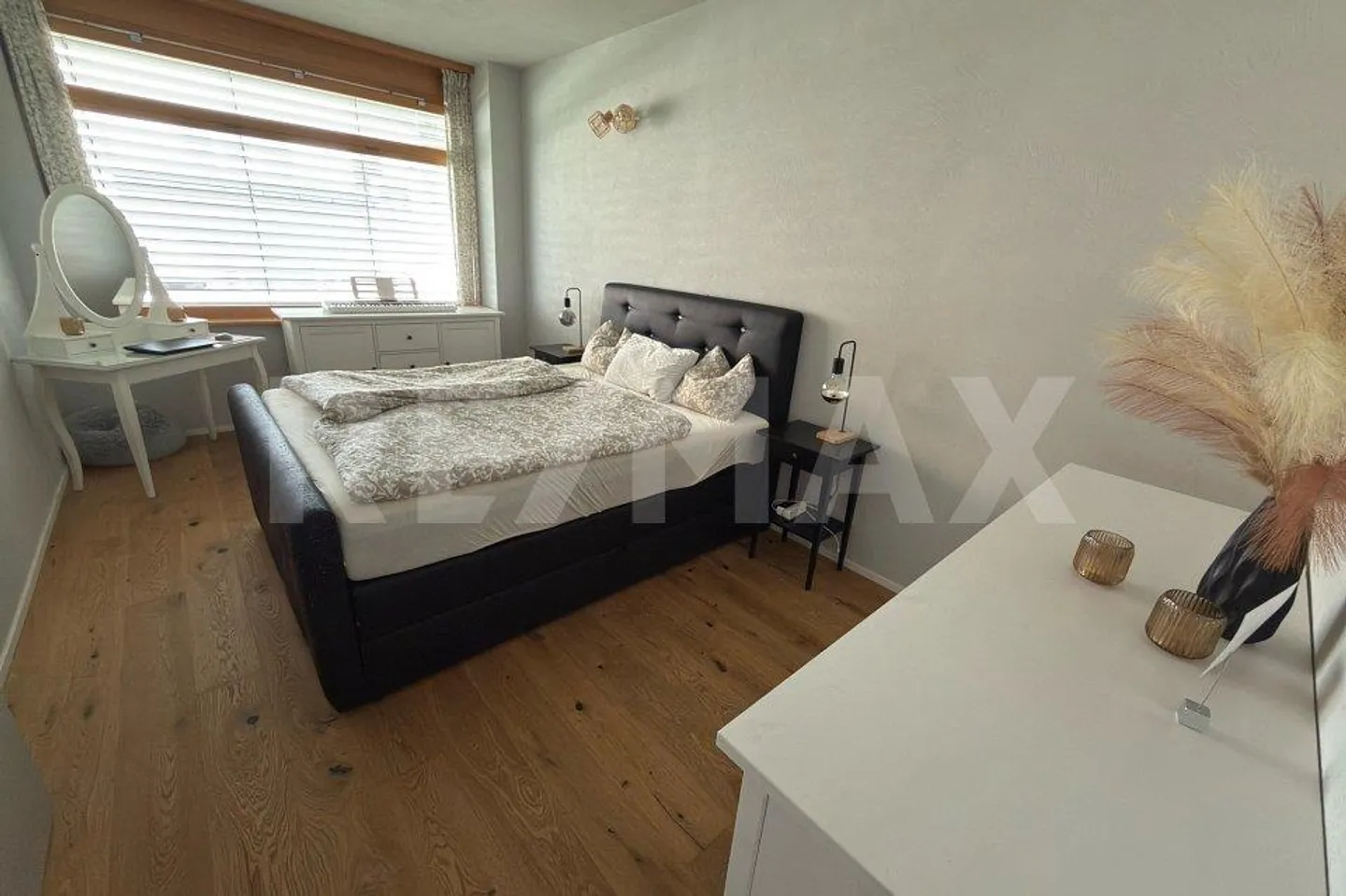 Appartamento moderno di 2,5 stanze in stile loft nel centro di Küblis - Foto 3 di 7
