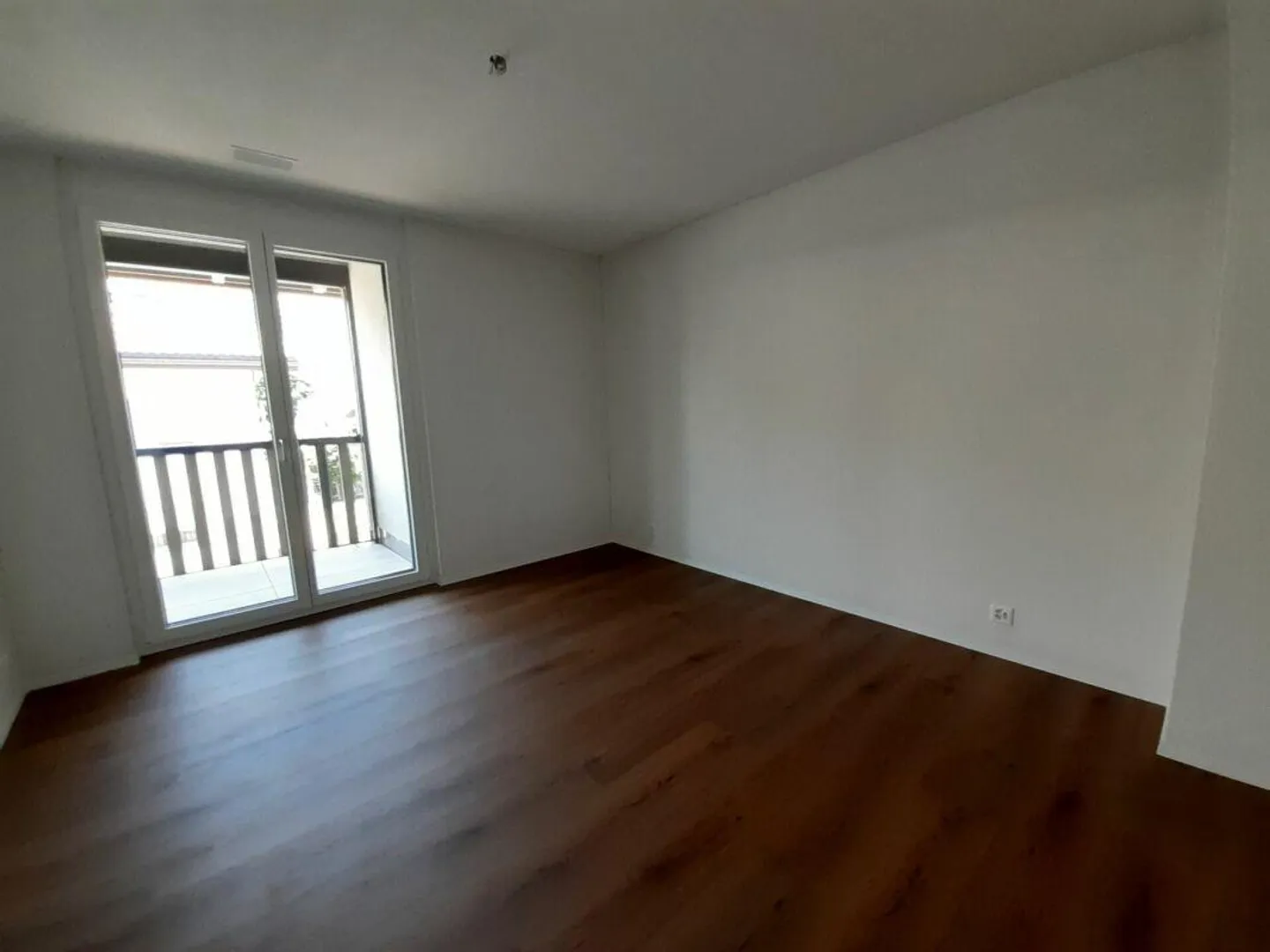 Great 2 1/2 room apartment with large balcony - Photo 5 of 8