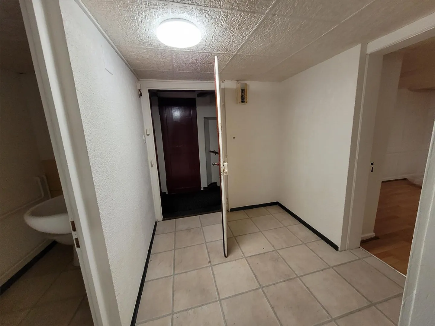 Cozy 2-room apartment near Bühler train station - affordable & central - Photo 9 of 14