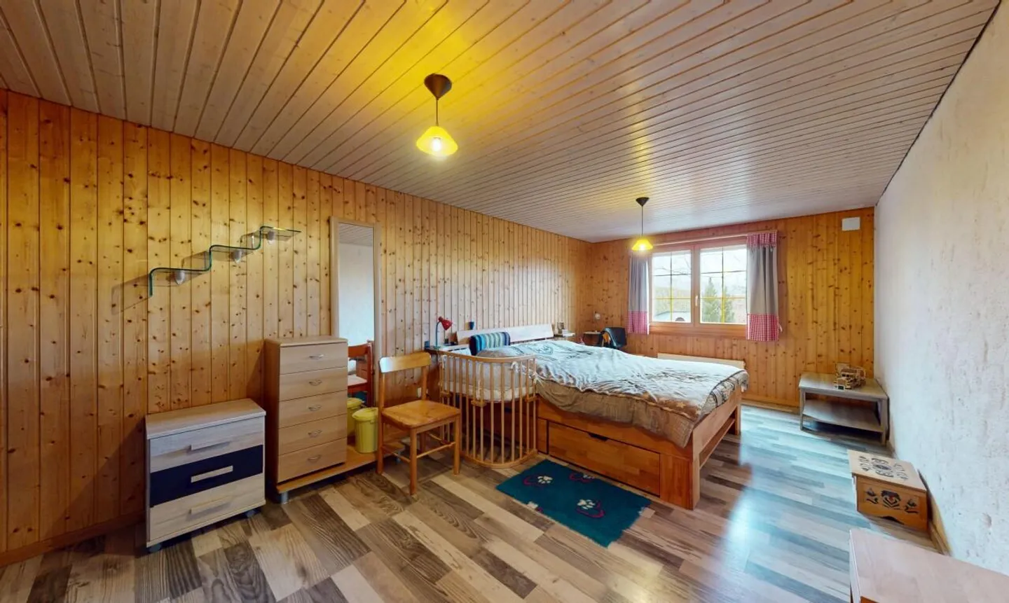 Incantevole casa unifamiliare con ampio spazio esterno - Foto 5 di 13