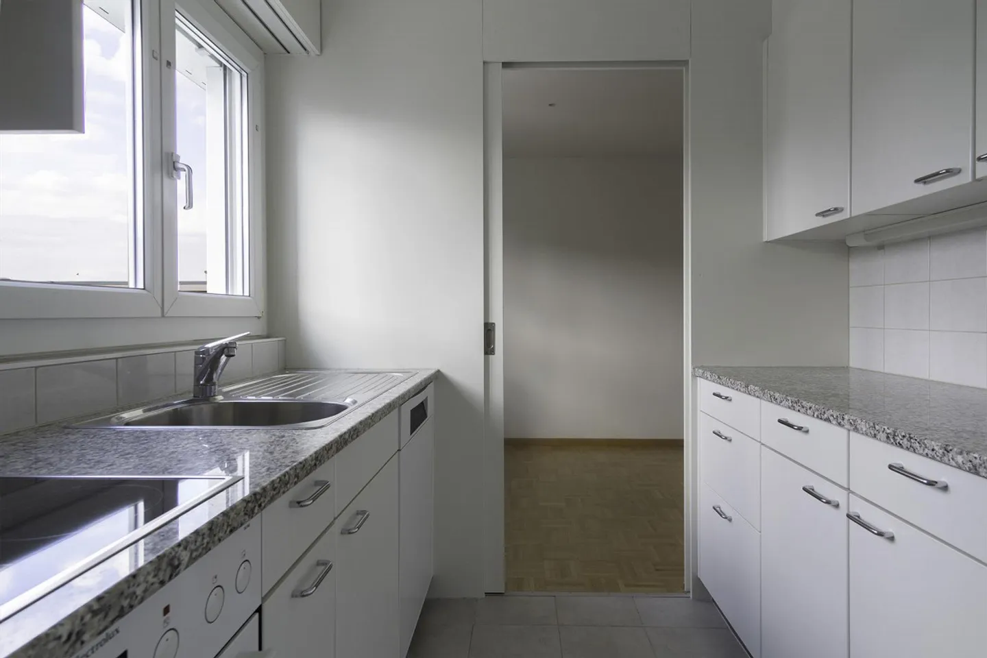 Bright apartment in Breite! - Photo 8 of 13