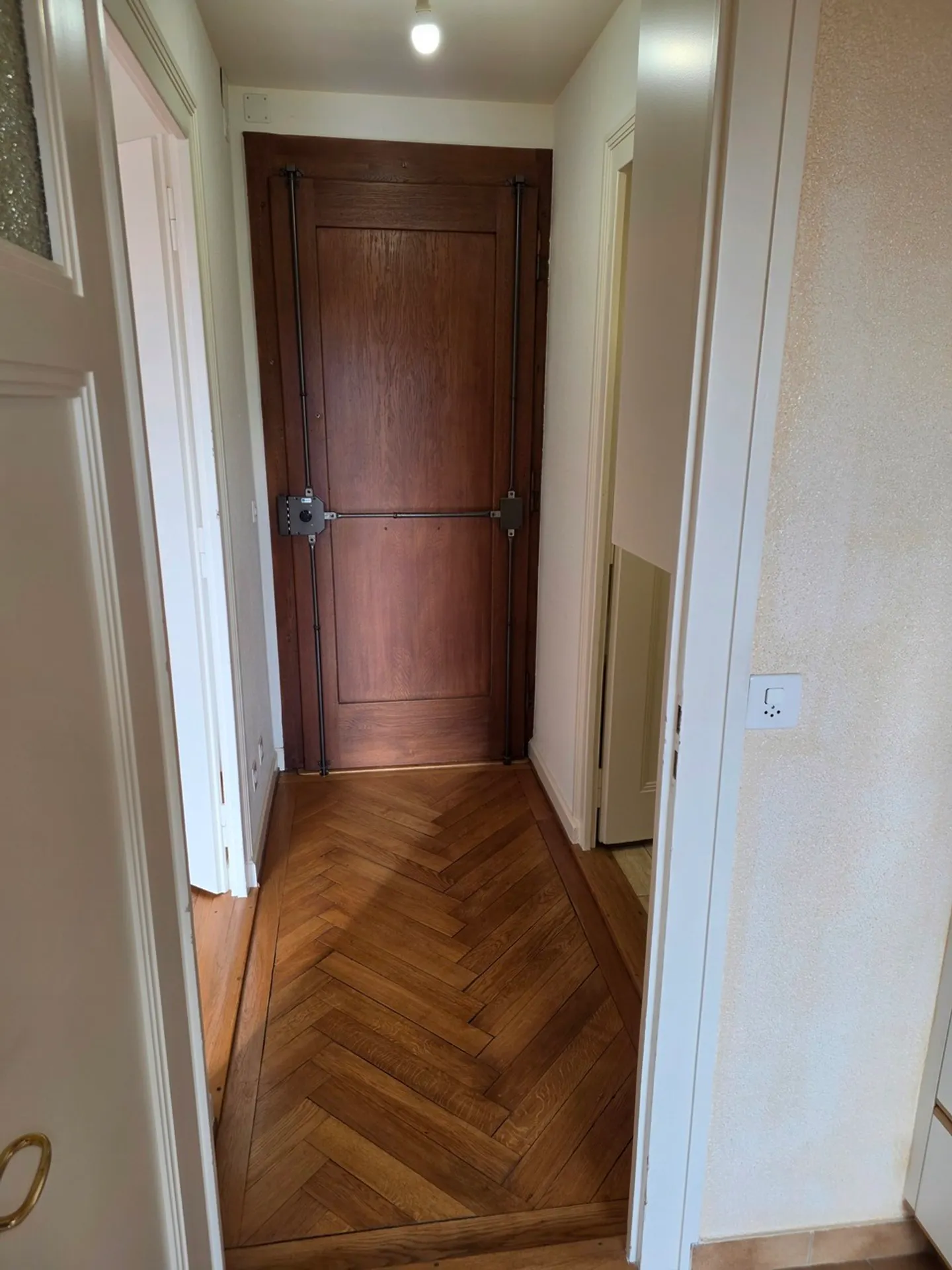 Charmante Wohnung mit Balkon - Foto 2 von 7
