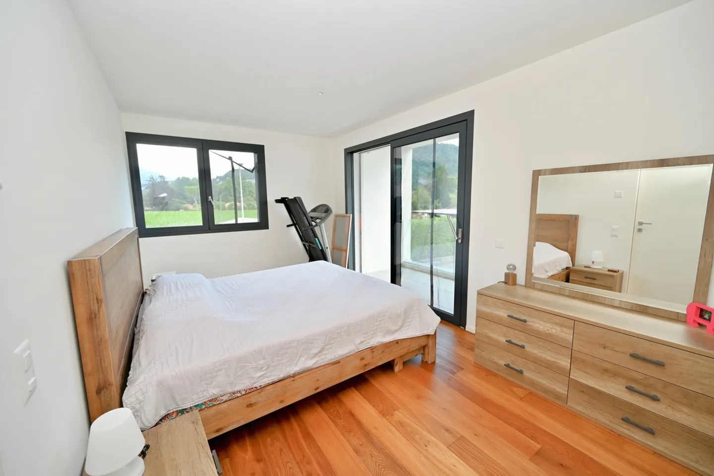 Villa Moderne avec Finitions Supérieures et Jardin - Photo 11 sur 20