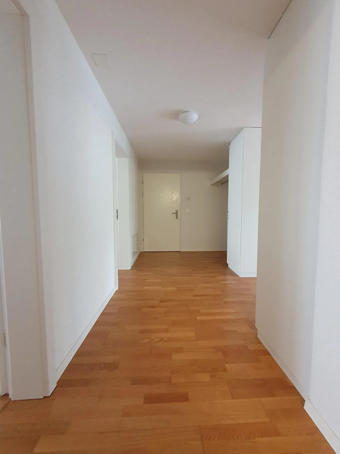 Bel appartement avec patio - Photo 3 sur 9