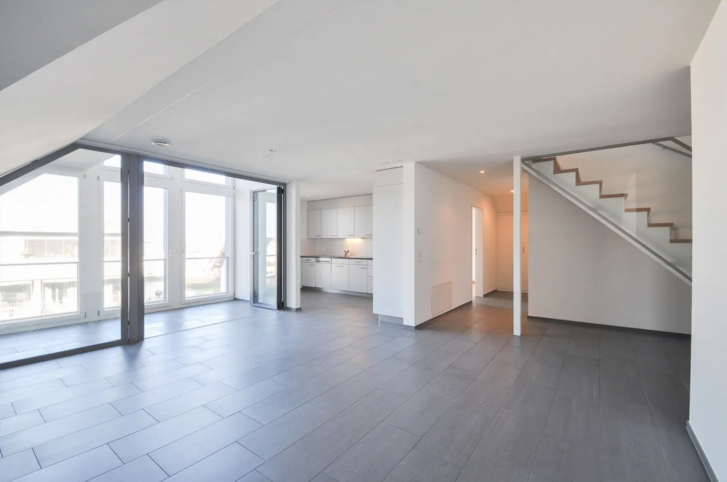 Appartamento duplex di 4,5 locali nel centro di Ettingen - Foto 6 di 12