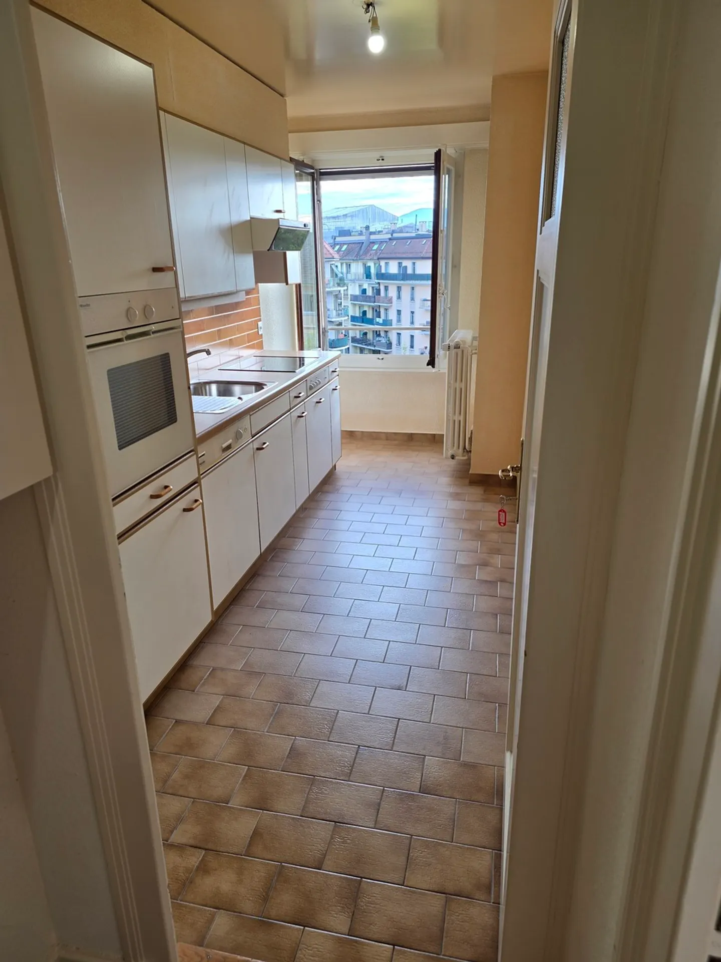 Charmante Wohnung mit Balkon - Foto 4 von 7