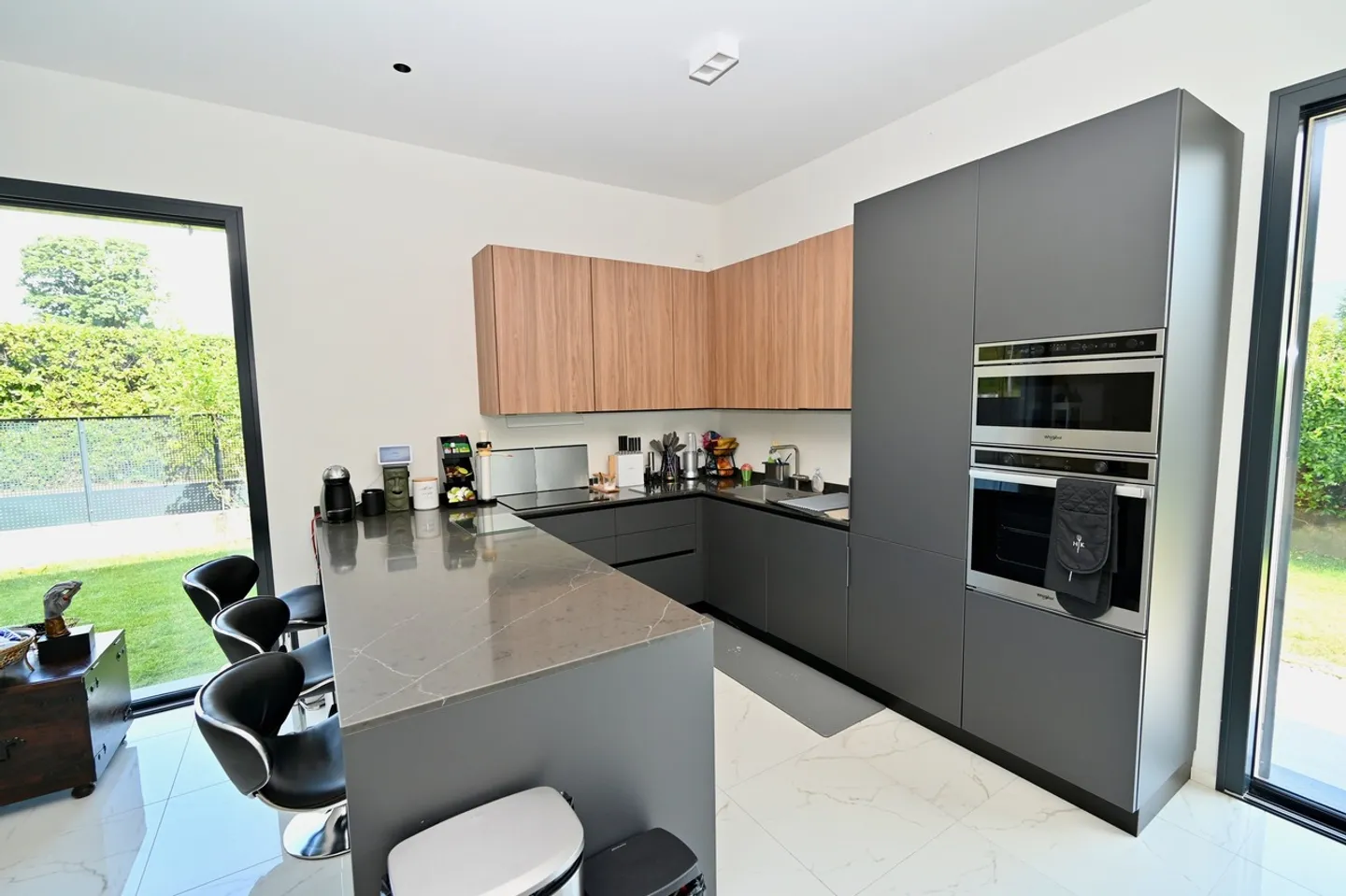 Villa Moderne avec Finitions Supérieures et Jardin - Photo 8 sur 20