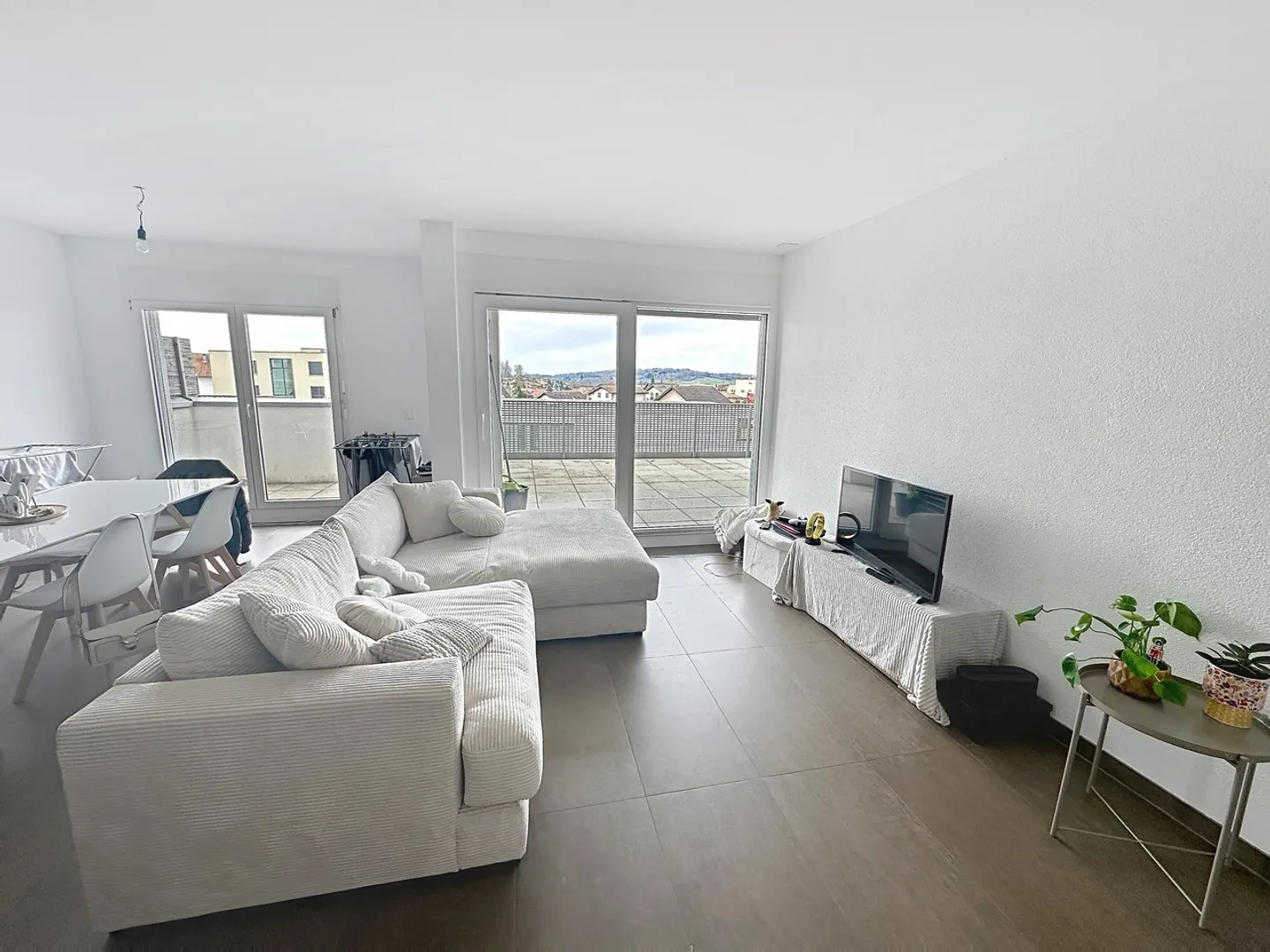 Penthouse with large balcony - Photo 2 of 5