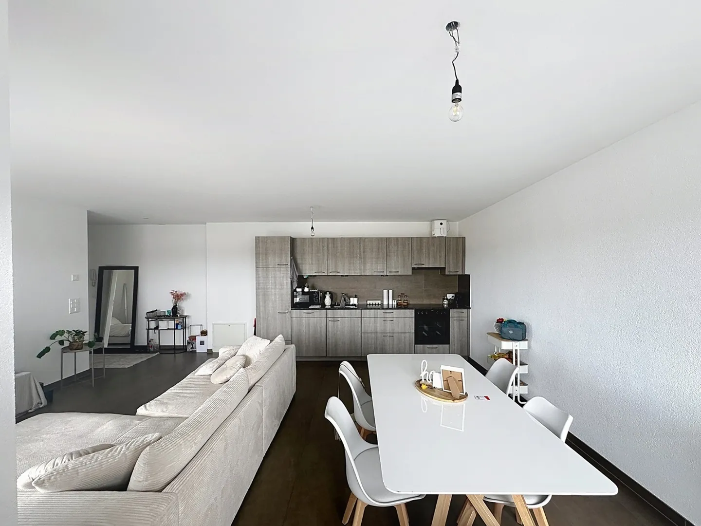 Penthouse with large balcony - Photo 3 of 5