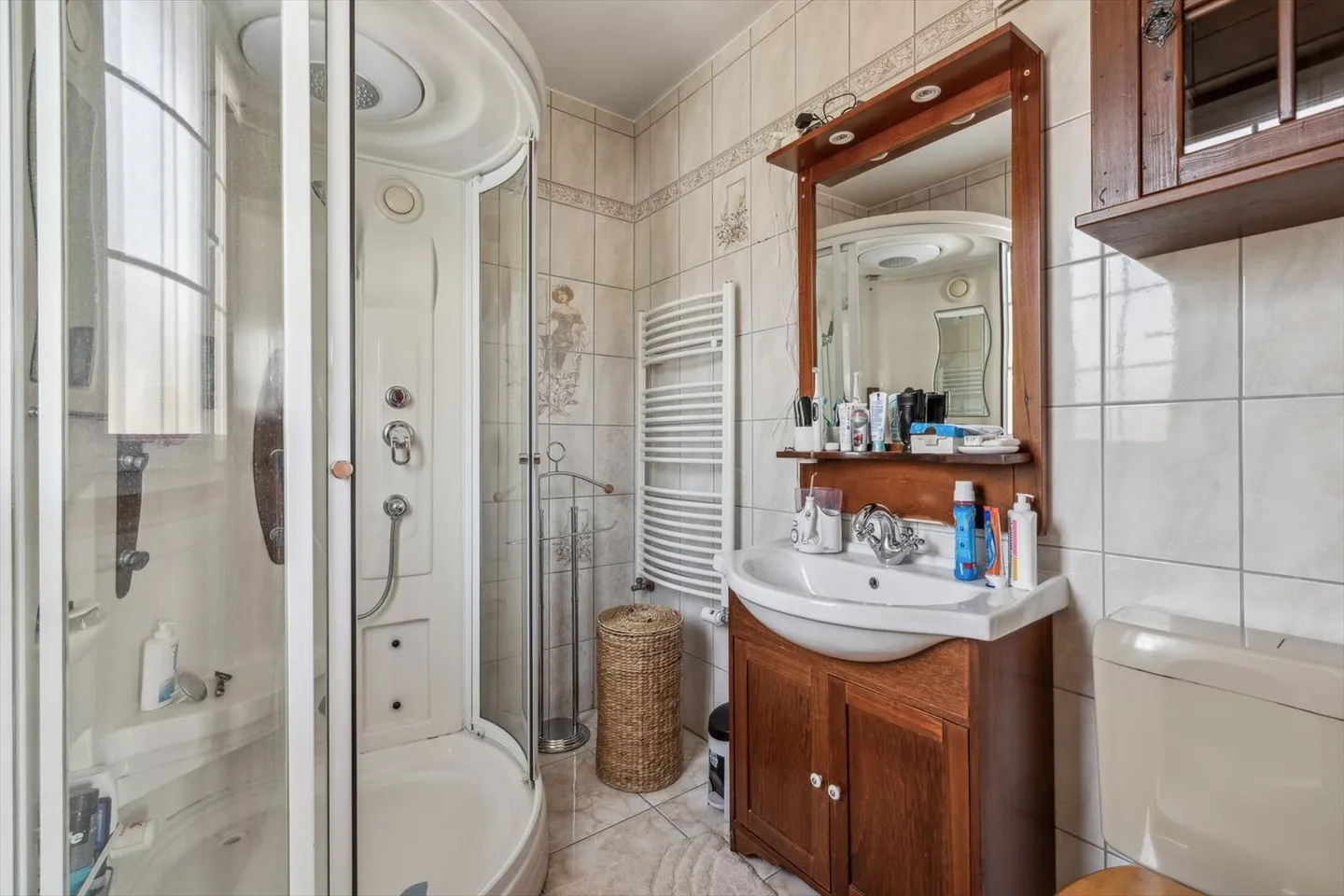 Exclusive - MAGNIFICENT VILLA WITH POOL - OCCUPIED LIFE ANNUITY WITHOUT RENT - Photo 14 of 15