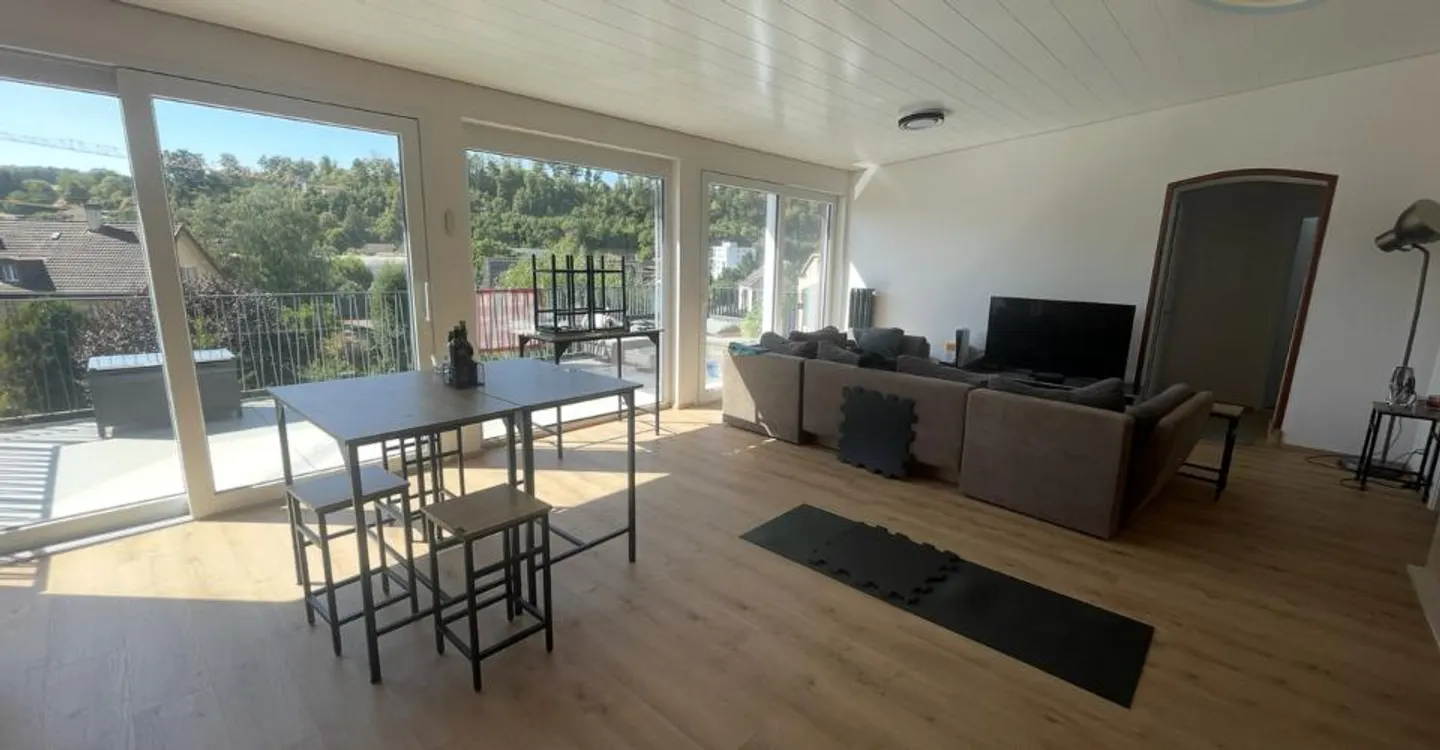 IN AFFITTO bellissimo appartamento di 3,5 locali nel centro di Porrentruy - Foto 3 di 8