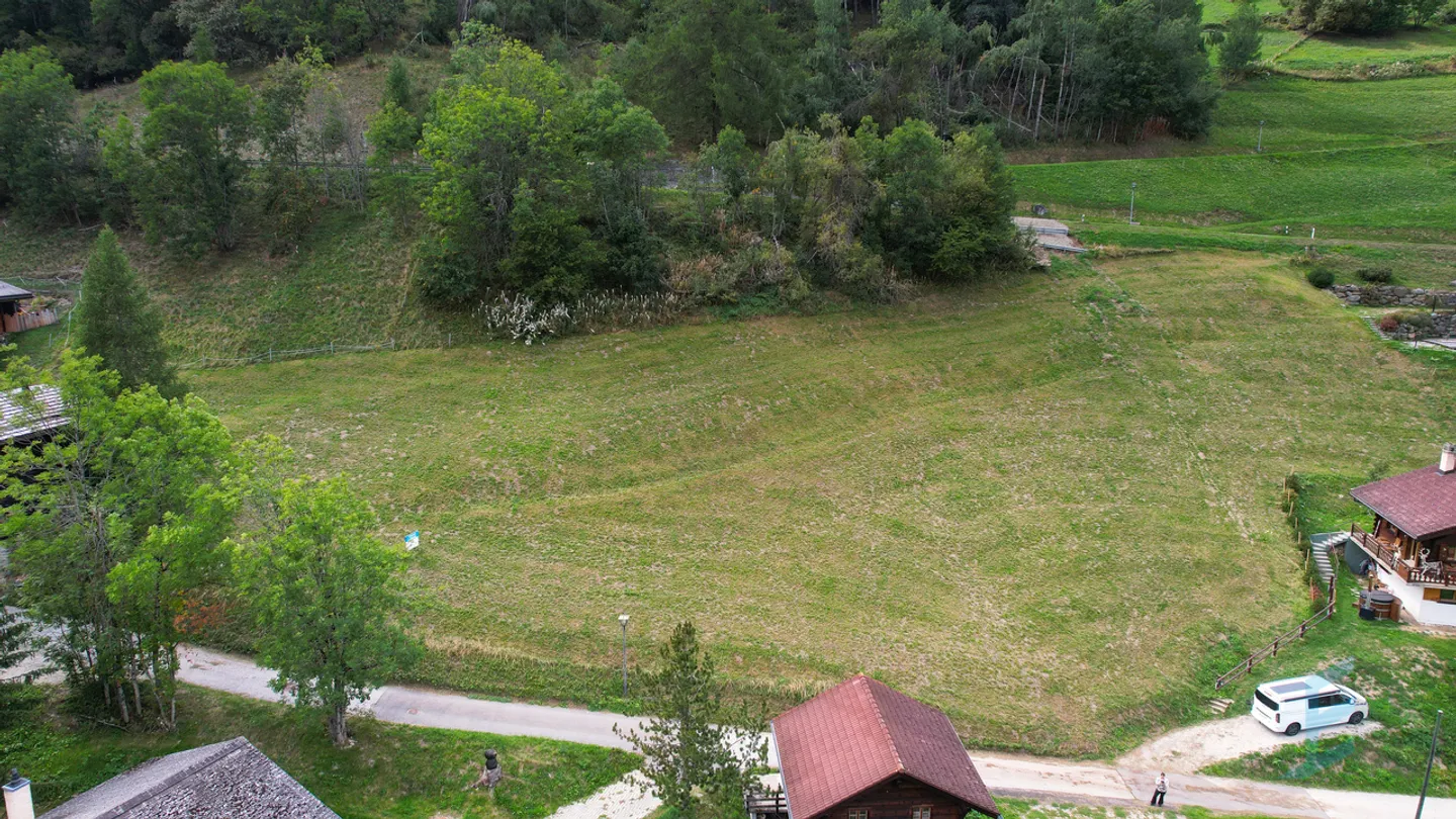 Terrain constructible à St-Jean - Photo 7 sur 9