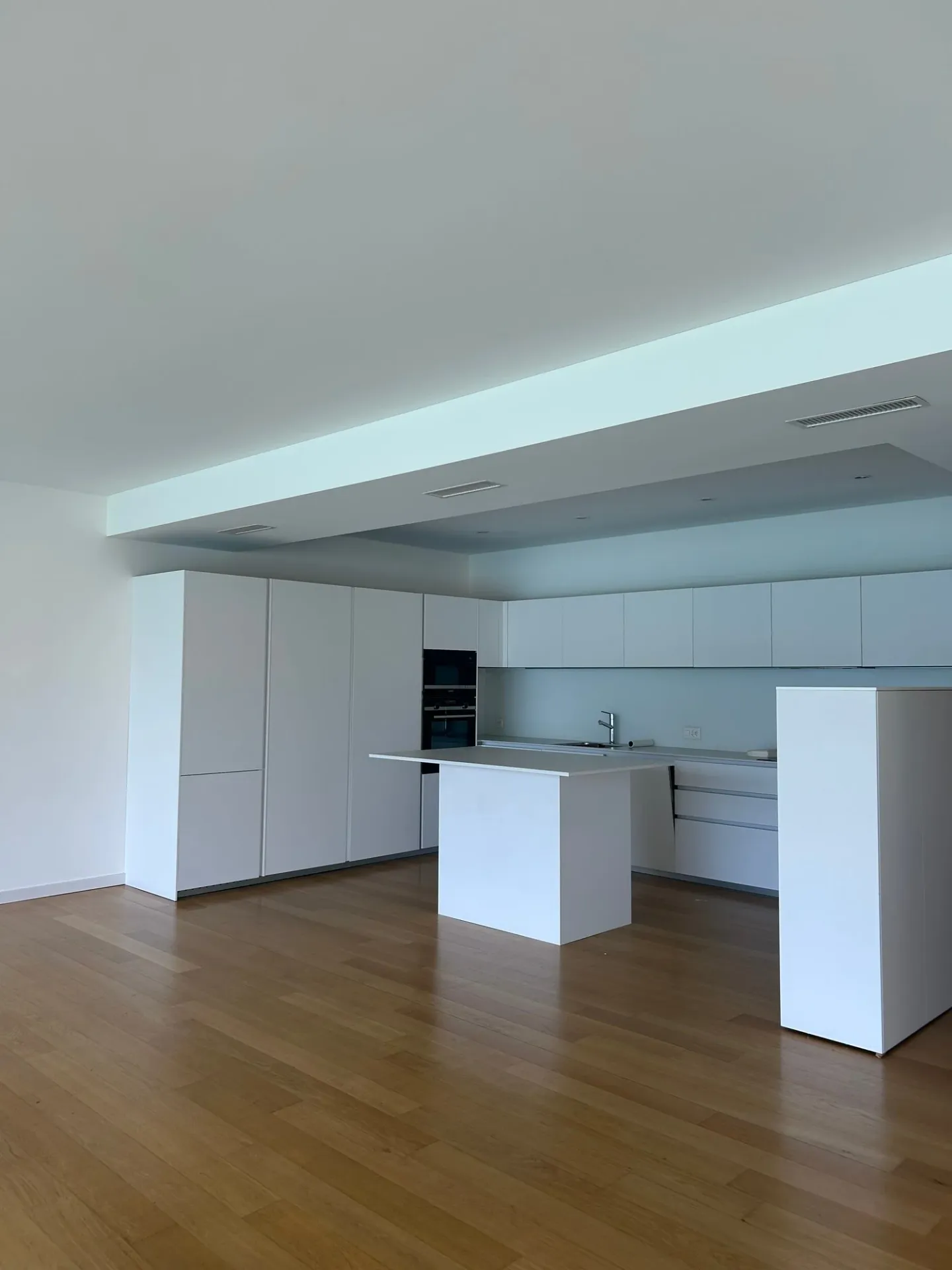 Appartamento elegante con vista lago - Foto 3 di 13