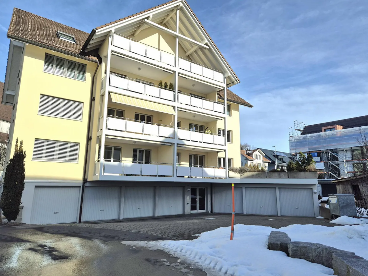 Appartamento centrale di 3½ locali con ampia terrazza - Foto 1 di 8