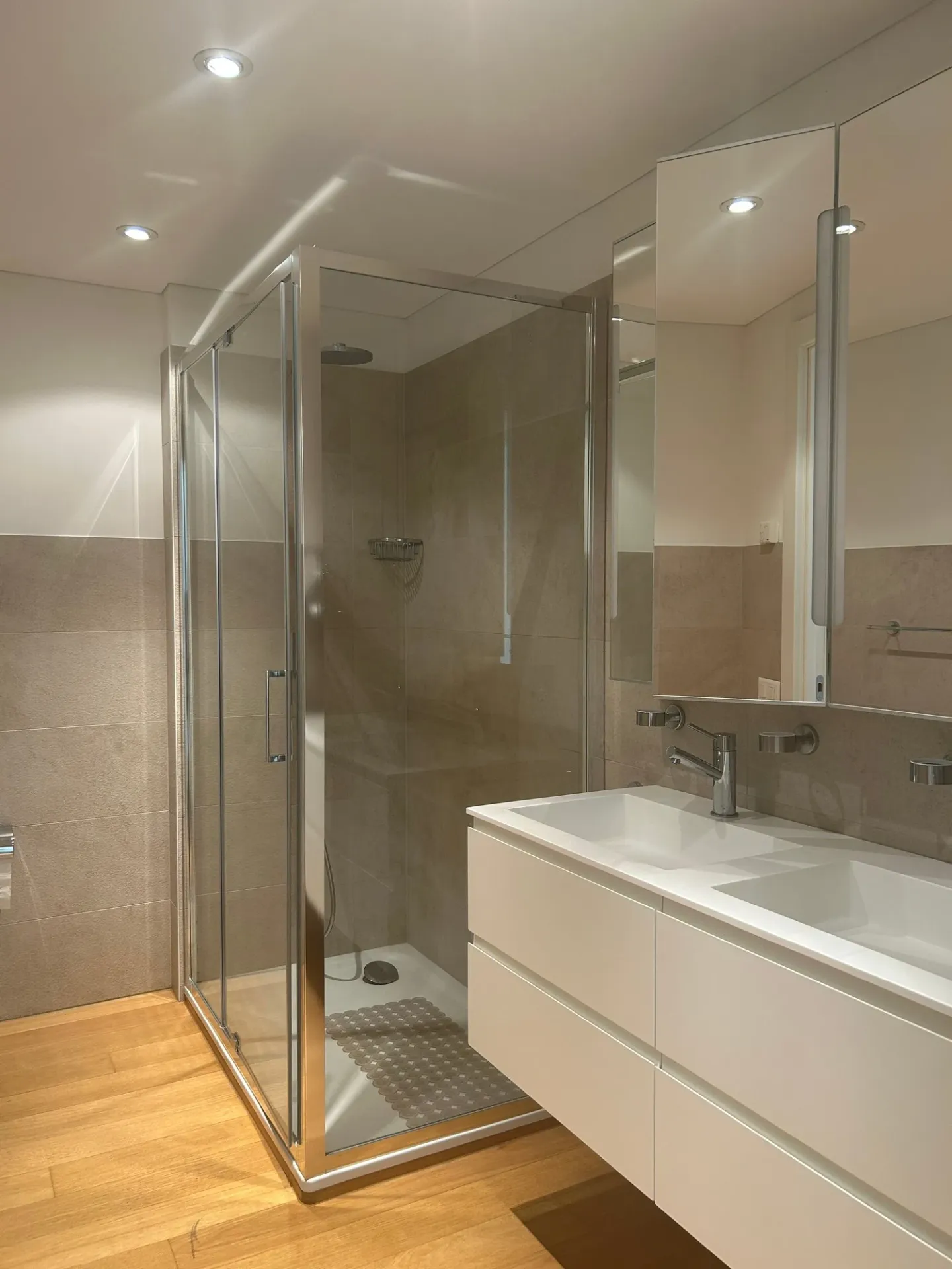 Appartamento elegante con vista lago - Foto 11 di 13