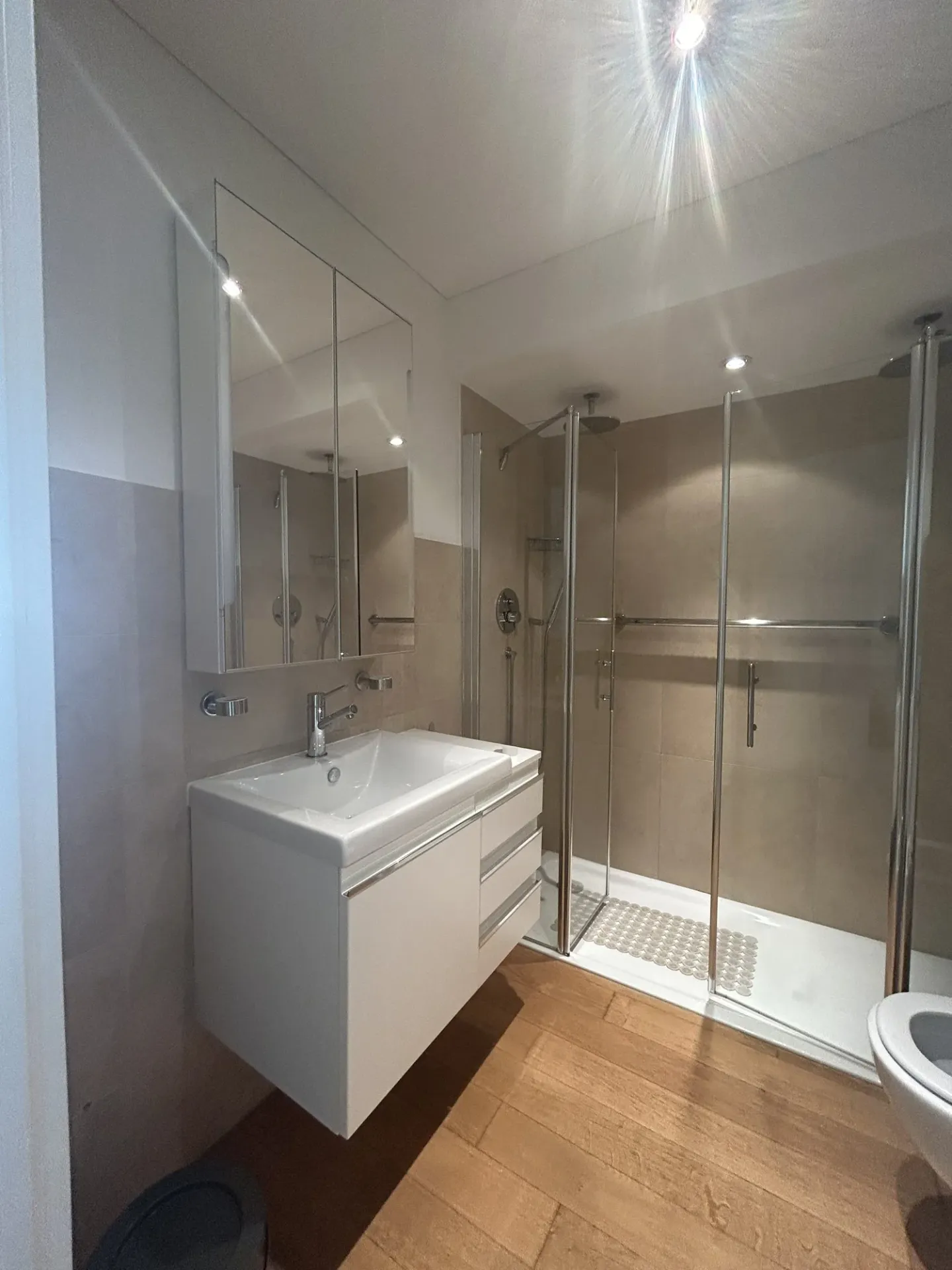 Appartamento elegante con vista lago - Foto 9 di 13
