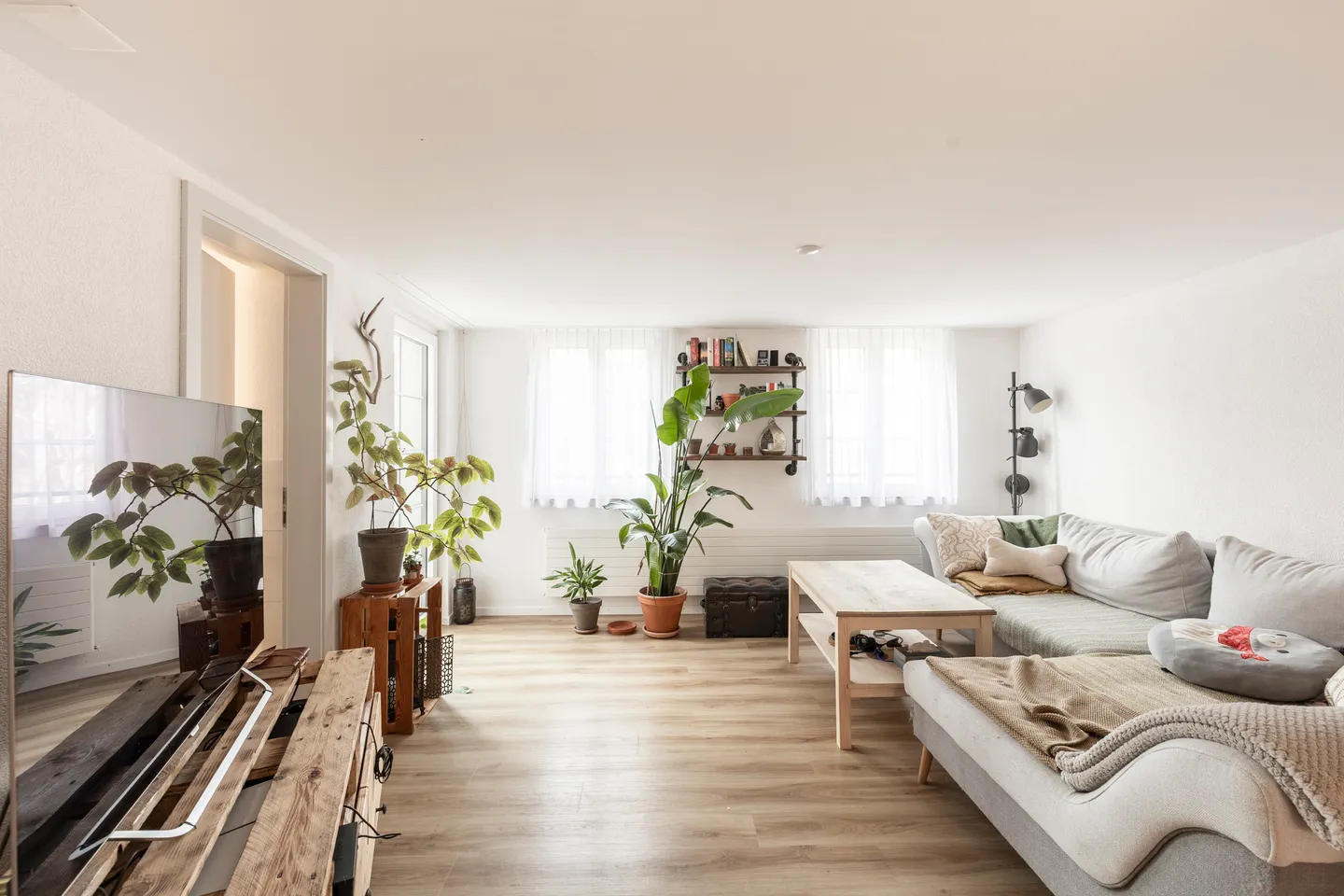 Casa plurifamiliare con un mix di appartamenti versatile e superfici accessorie - Foto 4 di 9