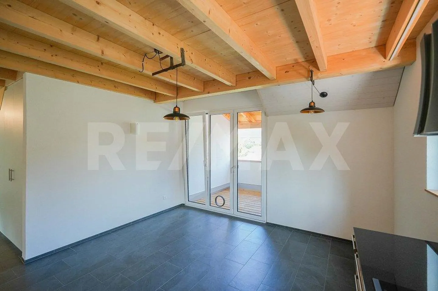 Modernes 3.5 Zimmer Penthouse - Foto 3 von 8
