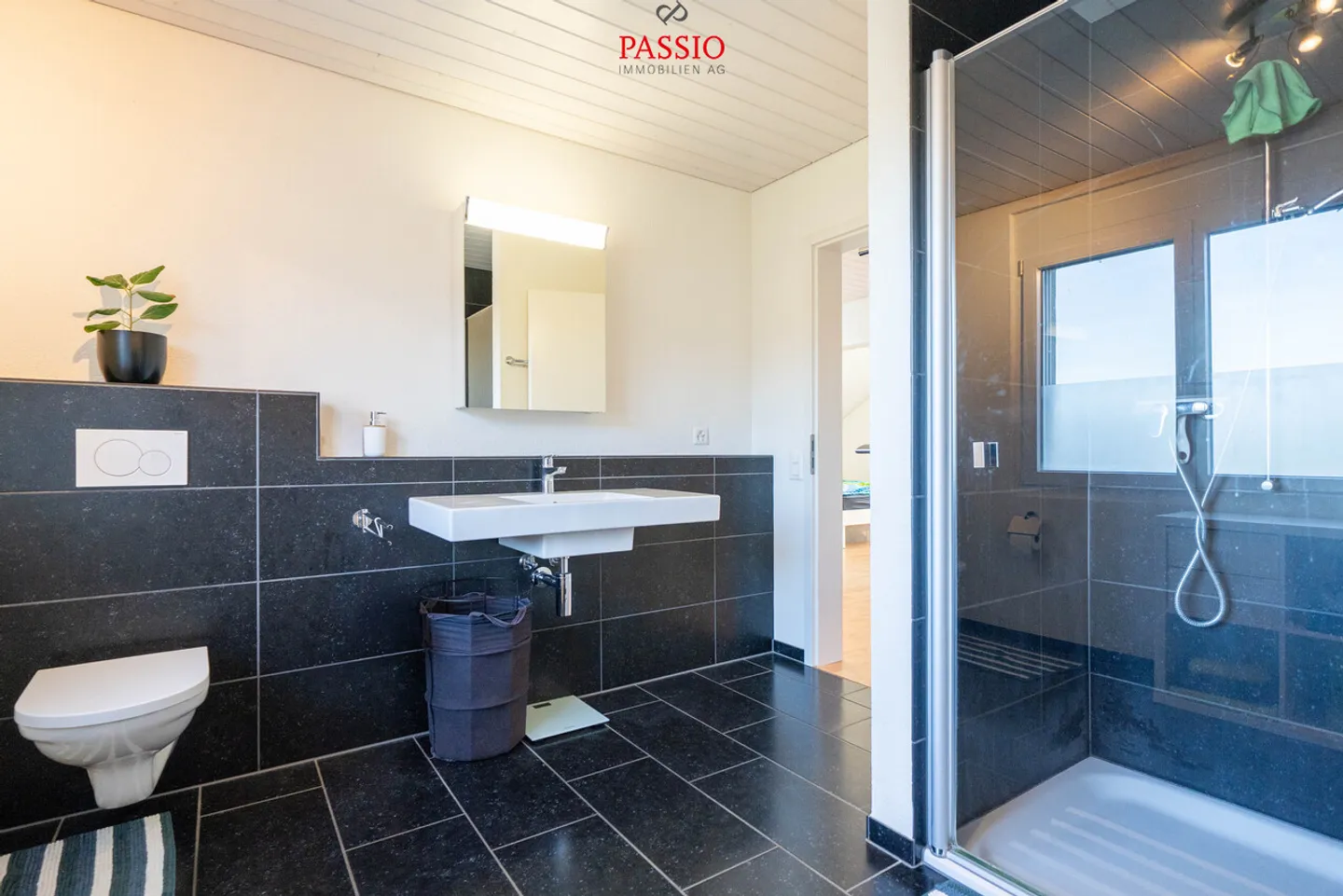 Casa unifamiliare di 5,5 stanze ben curata in una posizione privilegiata - Foto 12 di 31