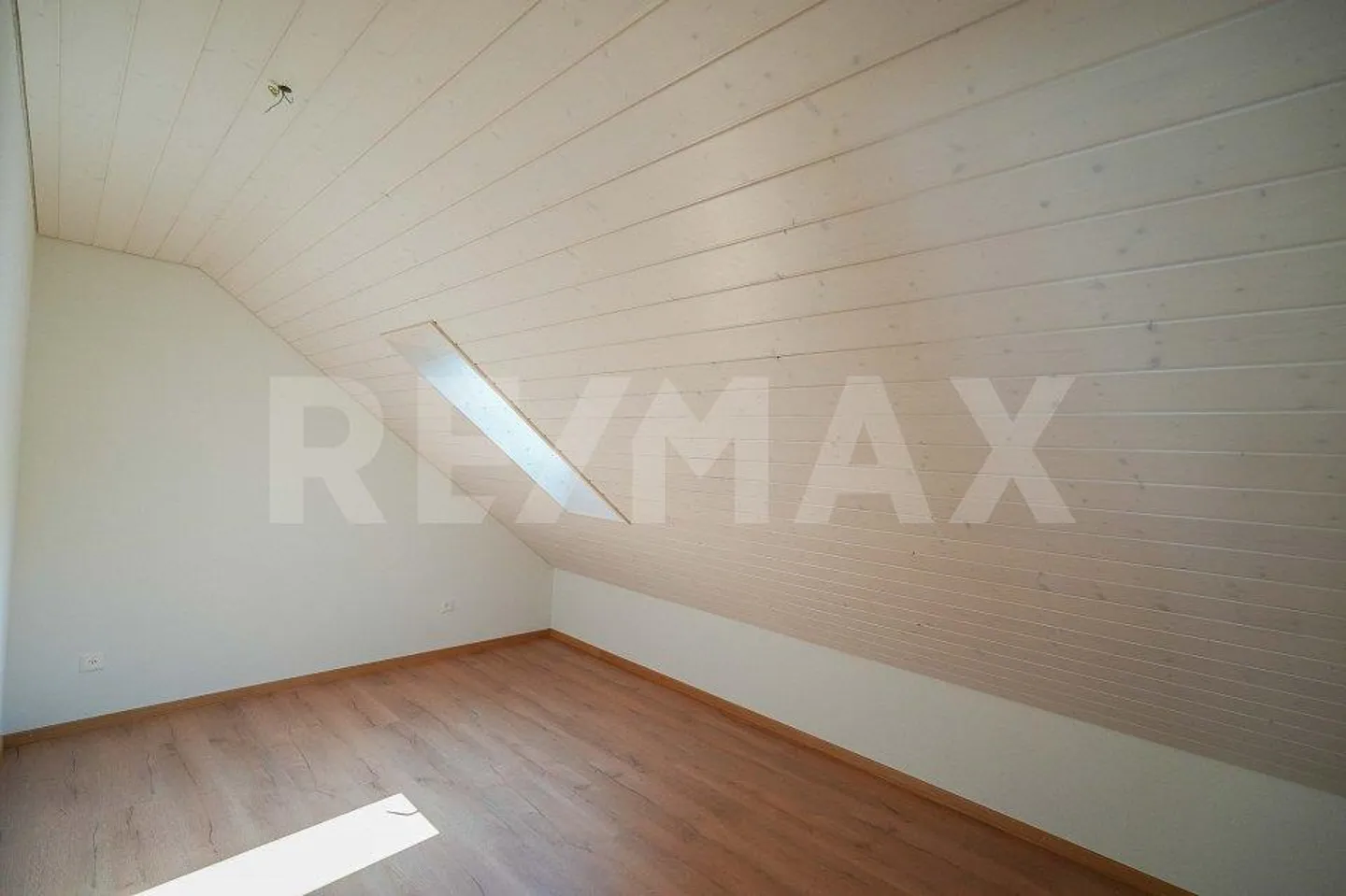 Modernes 3.5 Zimmer Penthouse - Foto 6 von 8