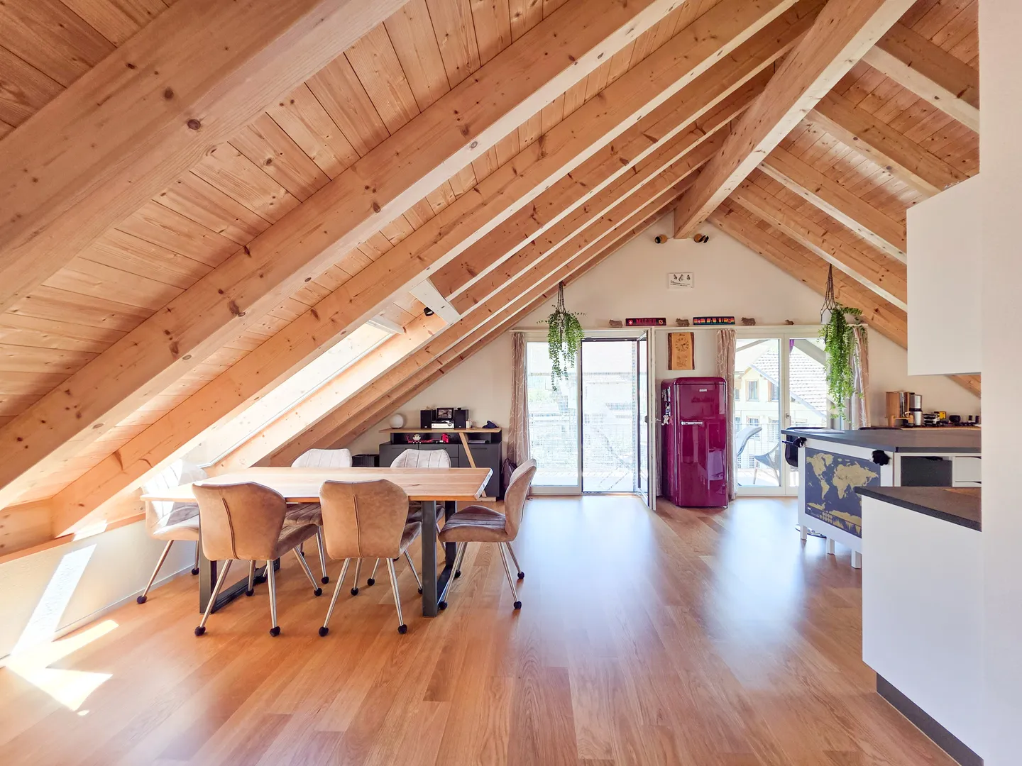 Modernes Penthouse mit Aussicht - Foto 6 von 19