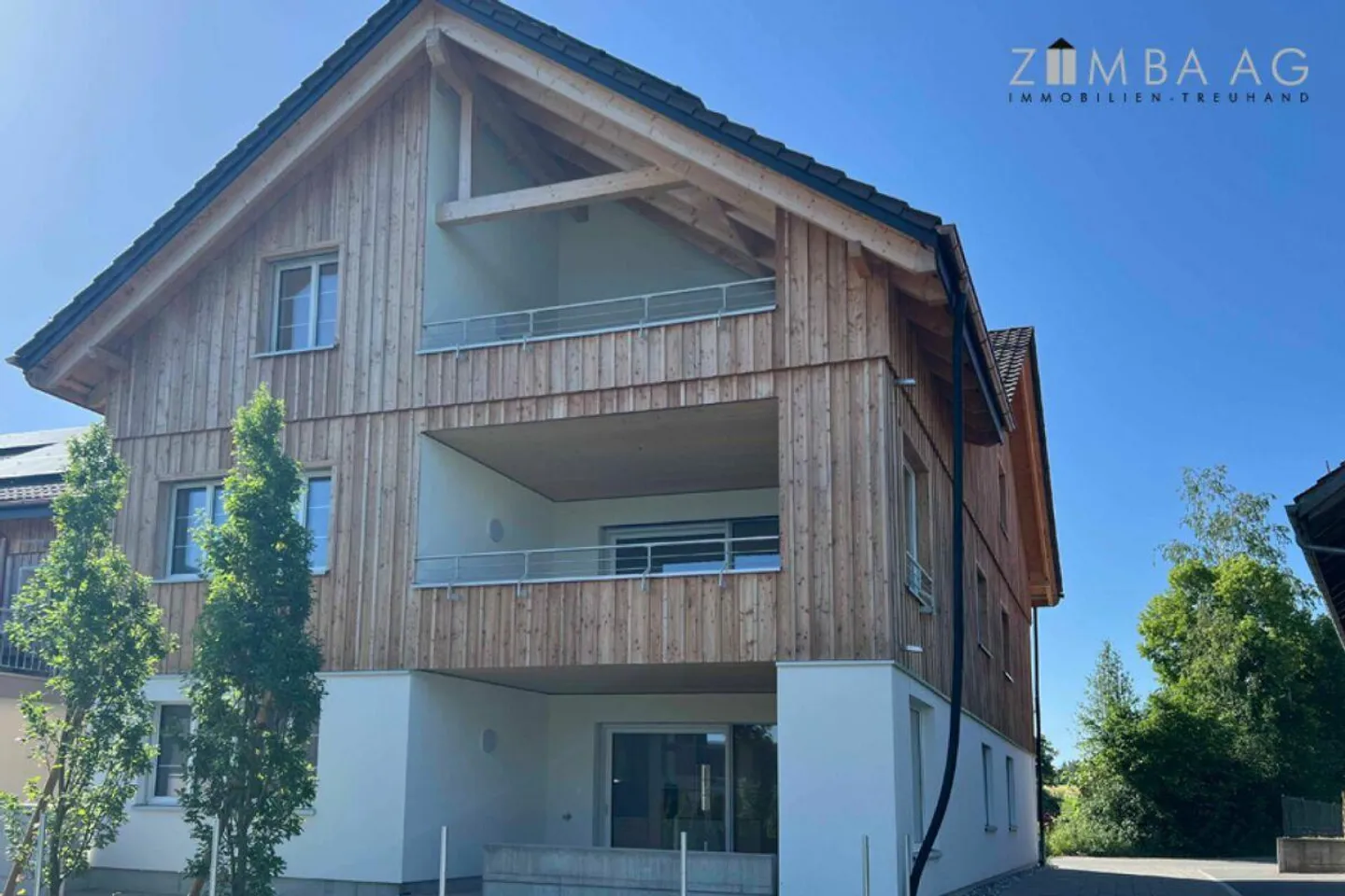 In campagna, in una nuova casa trifamiliare con ascensore - Foto 3 di 13