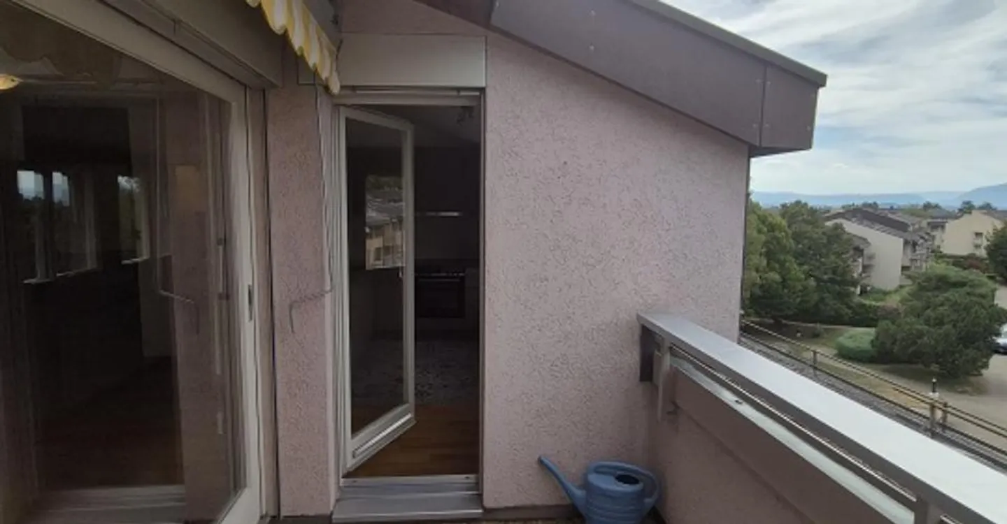 4-room apartment on the 3rd floor in a green setting in Cologny - Photo 12 of 12
