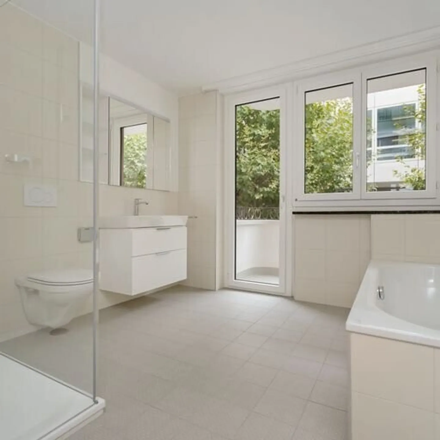 Appartement 4,5 pièces avec quatre balcons au centre de Bienne à louer - Photo 8 sur 13