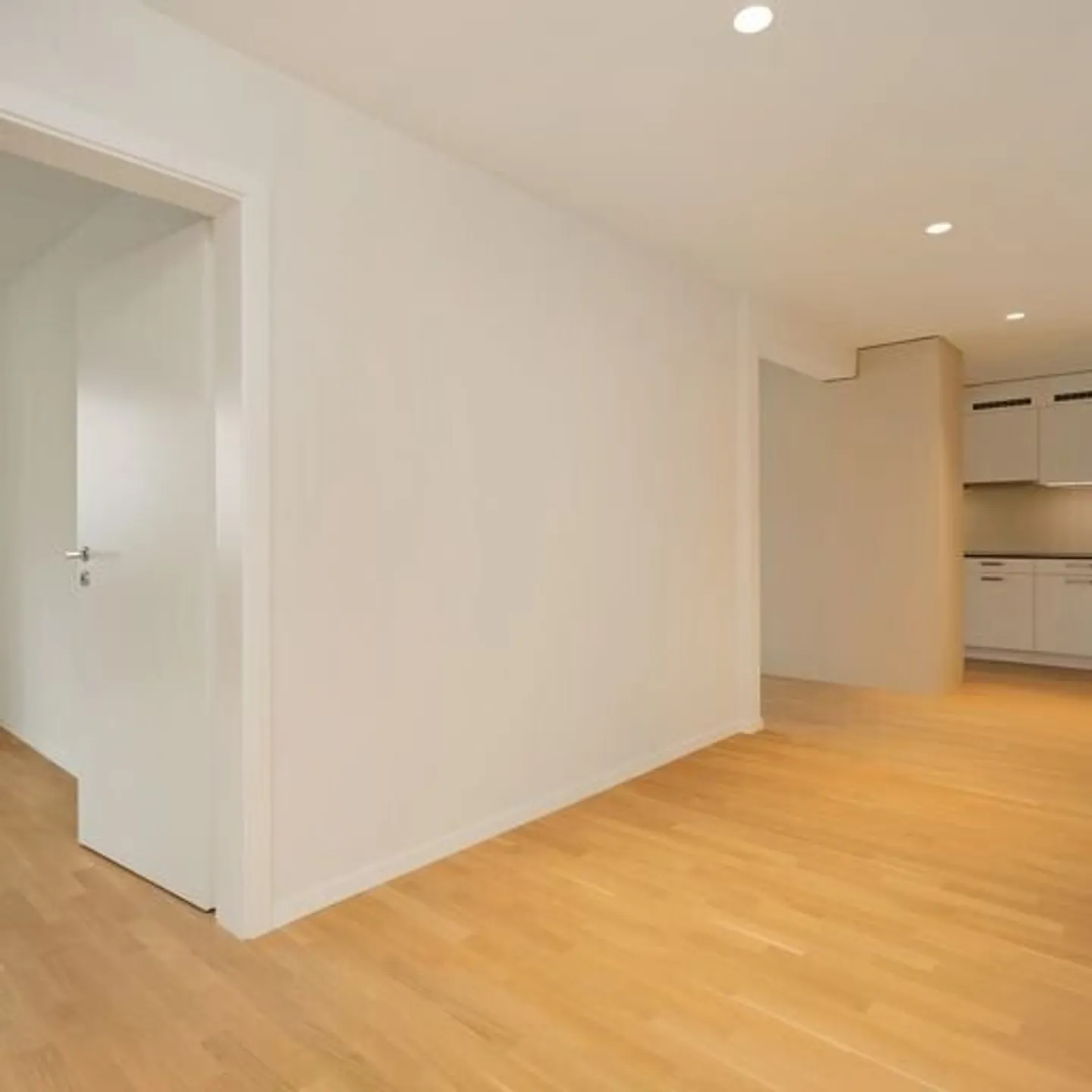 Appartement 4,5 pièces avec quatre balcons au centre de Bienne à louer - Photo 7 sur 13