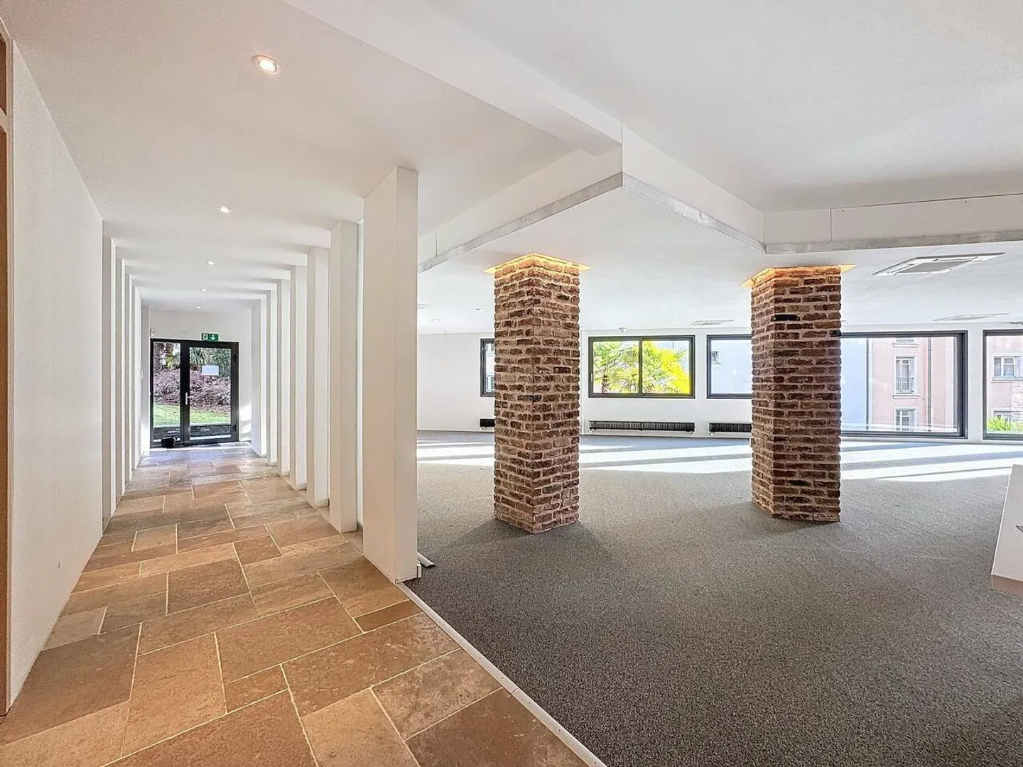 Grande loft in pieno centro - Foto 1 di 11