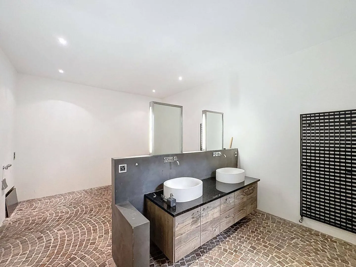 Grande loft in pieno centro - Foto 6 di 11