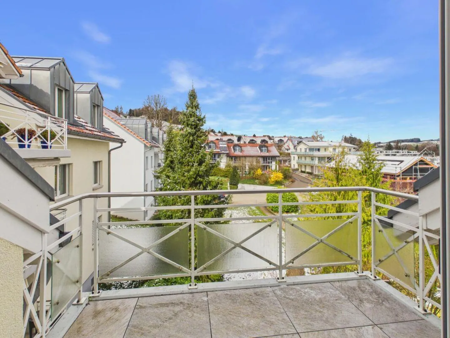 Vivere esclusivo con vista panoramica sui tetti di Wil - Foto 15 di 30