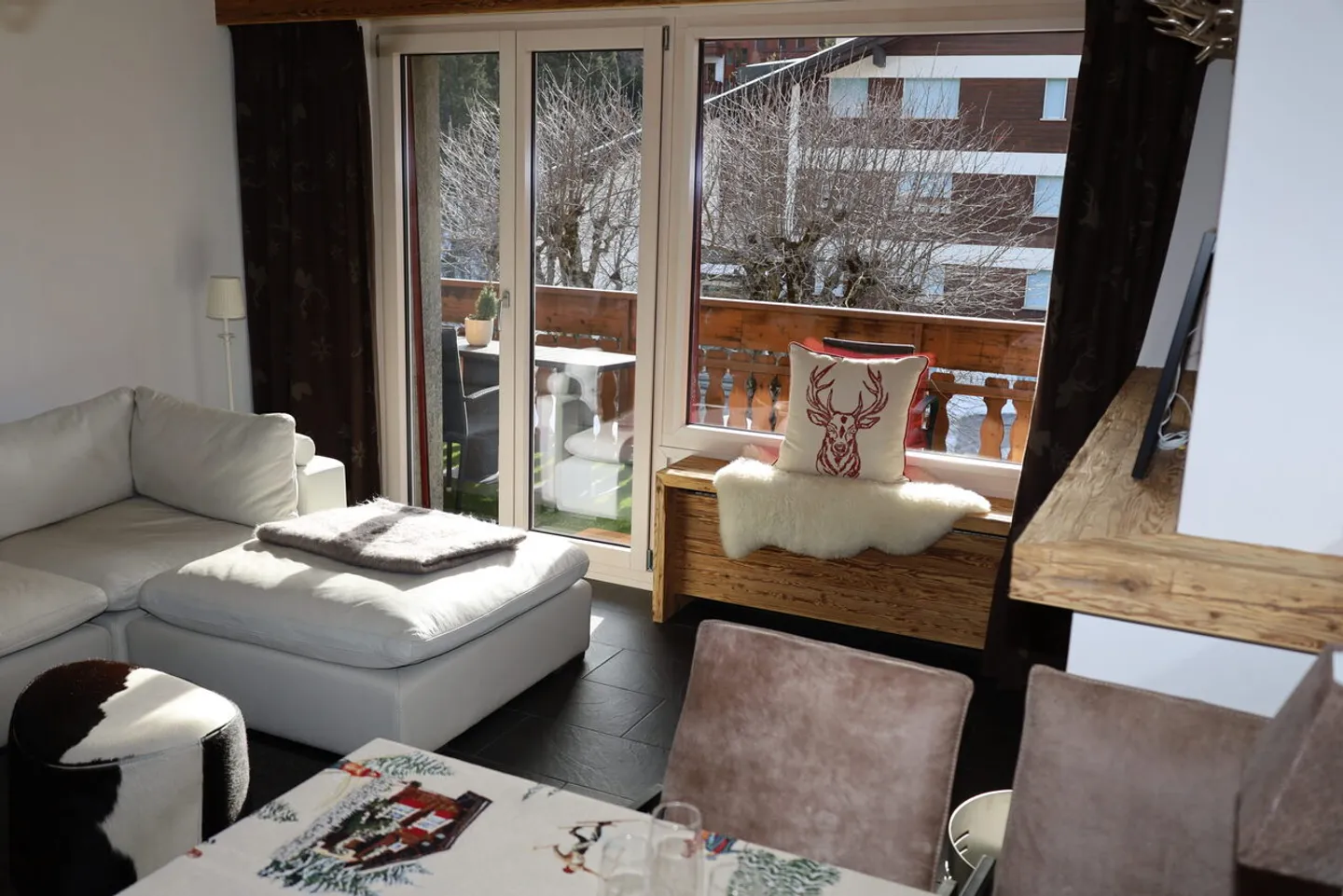 For rent, a charming 3.5-room apartment in Crans-Montana - Photo 4 of 17