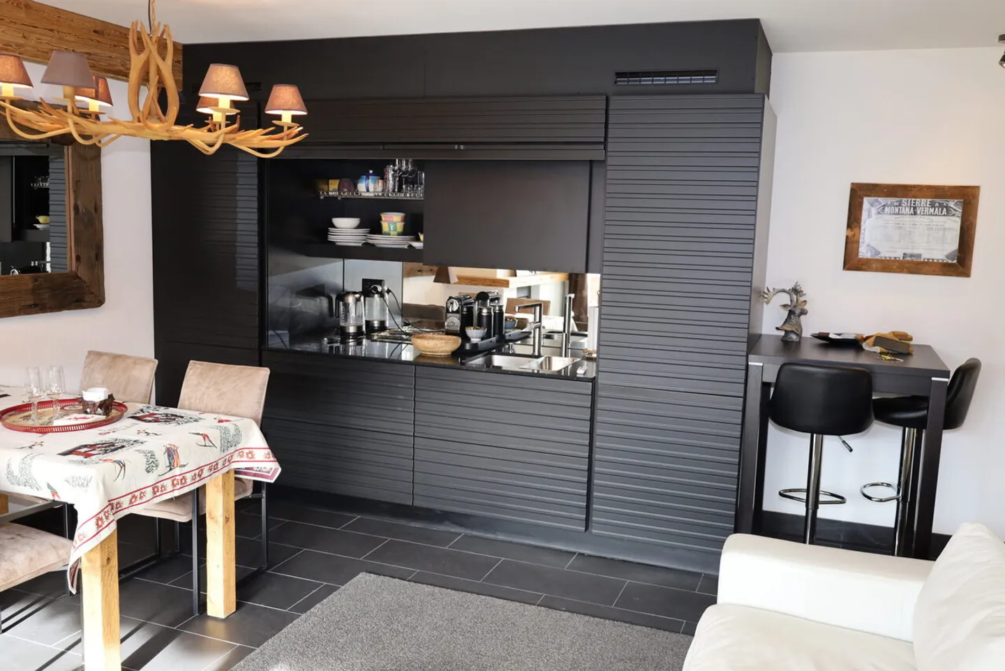 For rent, a charming 3.5-room apartment in Crans-Montana - Photo 6 of 17