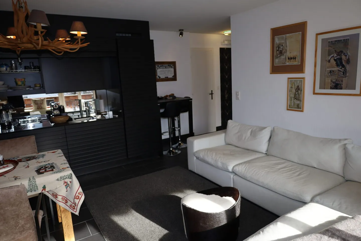 For rent, a charming 3.5-room apartment in Crans-Montana - Photo 7 of 17