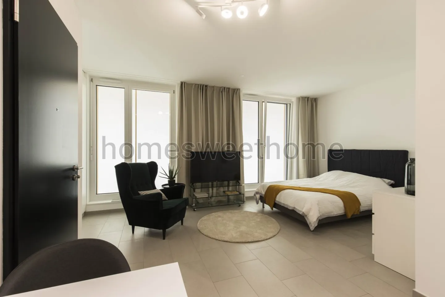 Luminoso appartamento - Foto 2 di 6