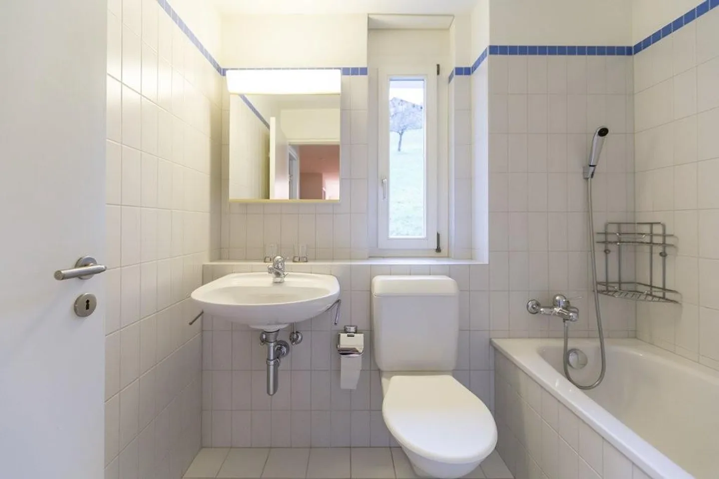 Beautiful 5.5-room maisonette apartment with stunning views - Photo 8 of 12