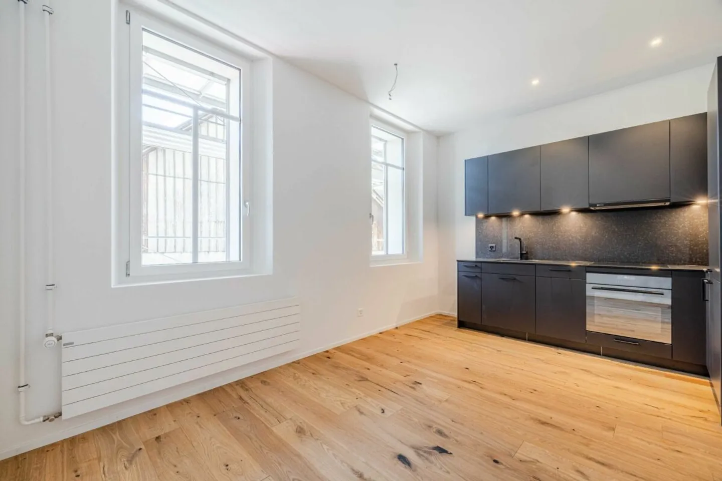 Appartement de 2,5 pièces de haute qualité au centre de Rebstein - Photo 2 sur 6