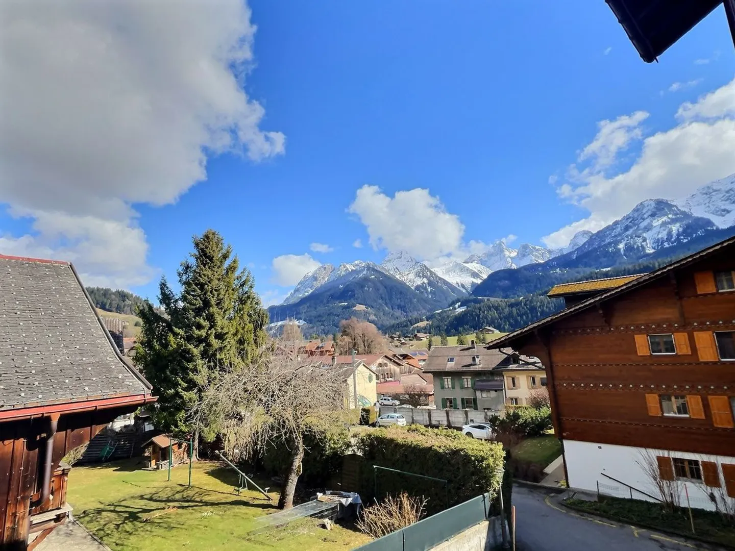 Schöne 4-Zimmer-Wohnung mit großem Balkon - Foto 12 von 13