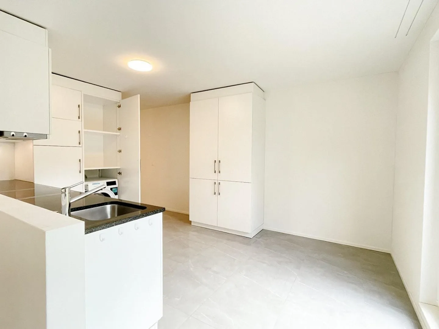 Appartamento moderno al piano terra - Foto 6 di 12